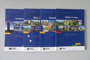 Foto der Titelseiten einiger Beispielbroschüren der Schriftenreihe der Stadtentwicklung.