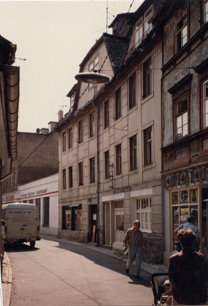 Aufnahme der Zwätzengasse aus dem Jahr 1991 vor der Sanierung