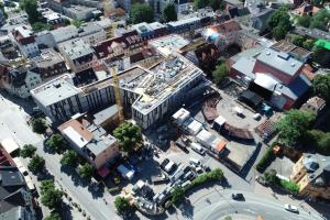 Blick aus der Vogelperspektive auf den Baufortschritt des Neubaus am Engelplatz